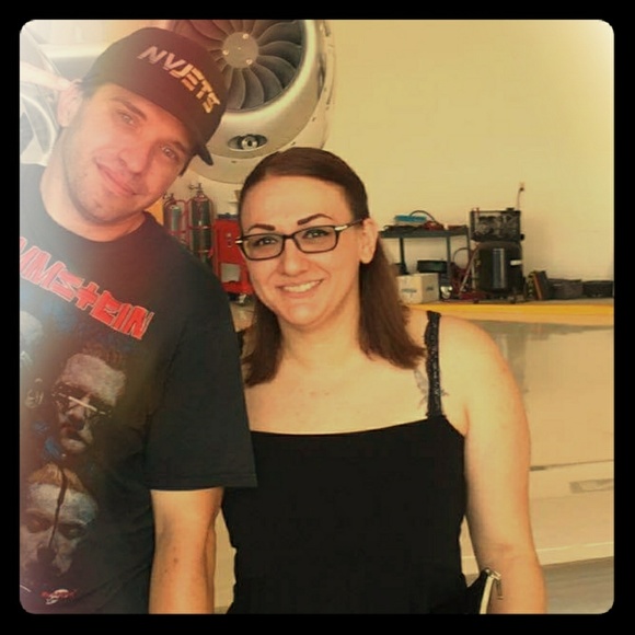 Meet your Posher, Justine - Picture 1 of 1